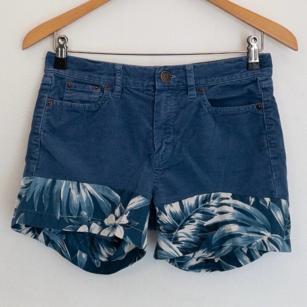 J.Crew Blue Corduroy Shorts Size 27 Tropical Floral Cuff Casual Summer - Picture 4 of 4